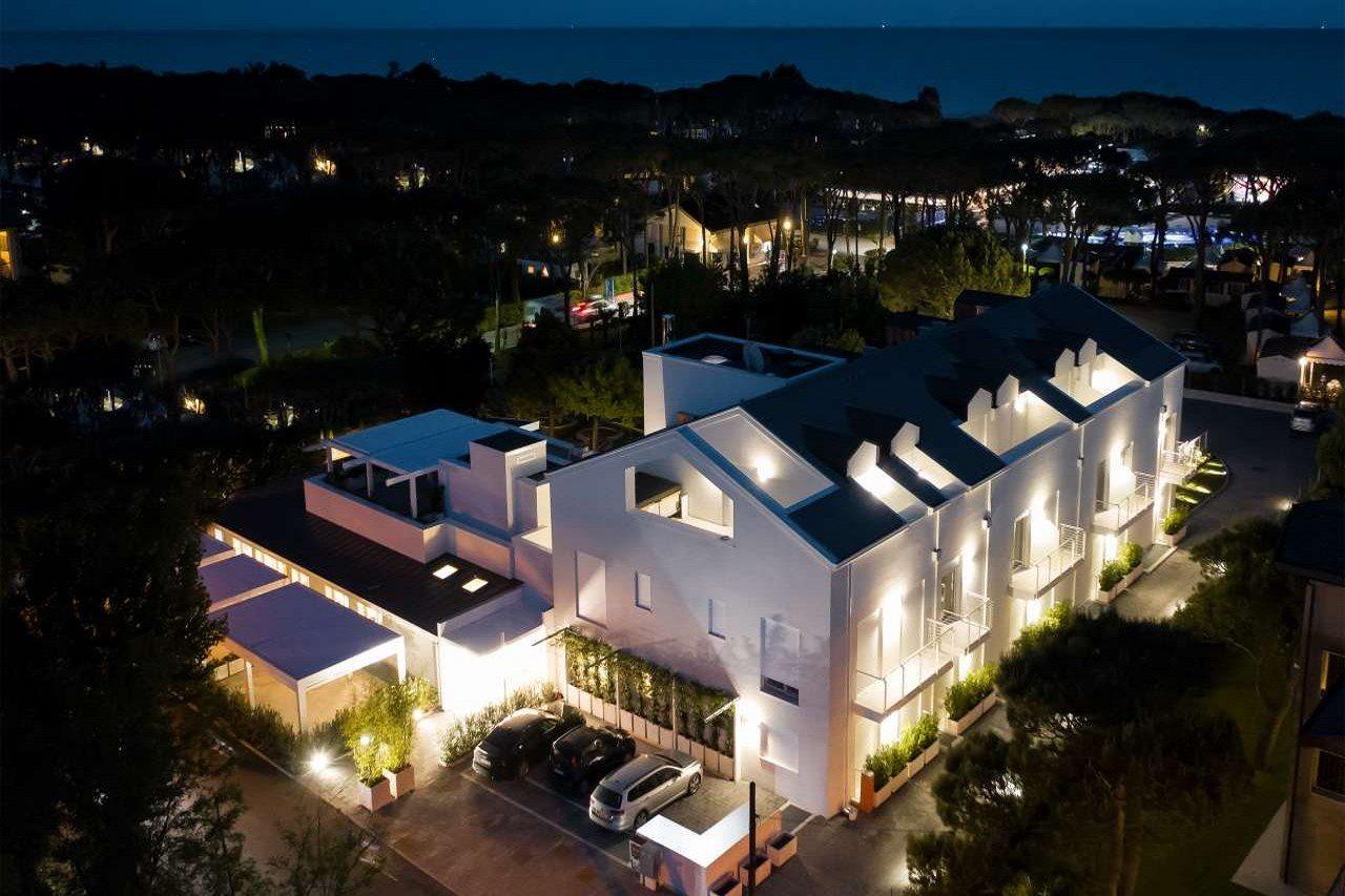 The Green Park Hotel Wellnessspa & Restaurant Кавалино-Трепорти Екстериор снимка
