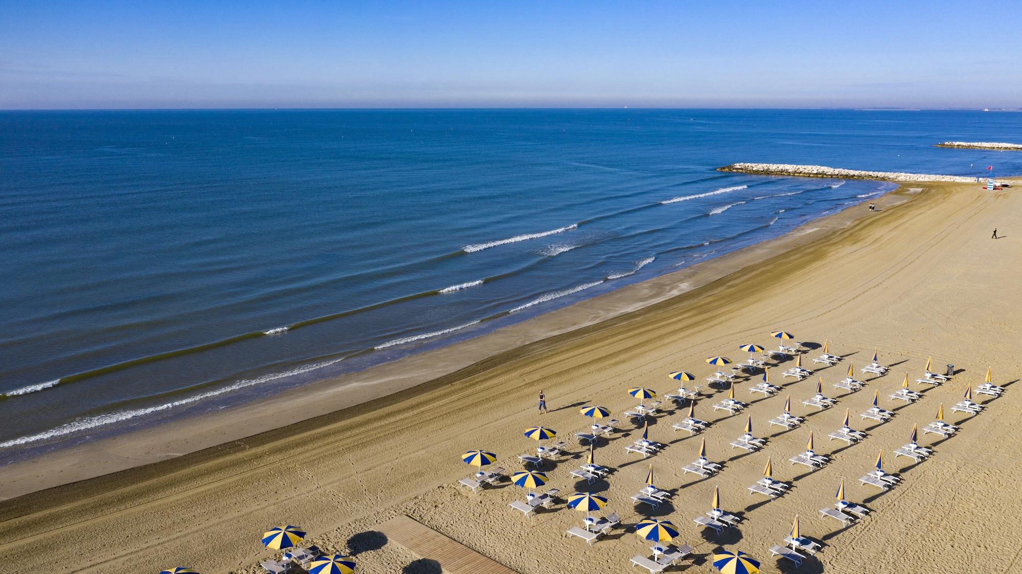 The Green Park Hotel Wellnessspa & Restaurant Кавалино-Трепорти Екстериор снимка