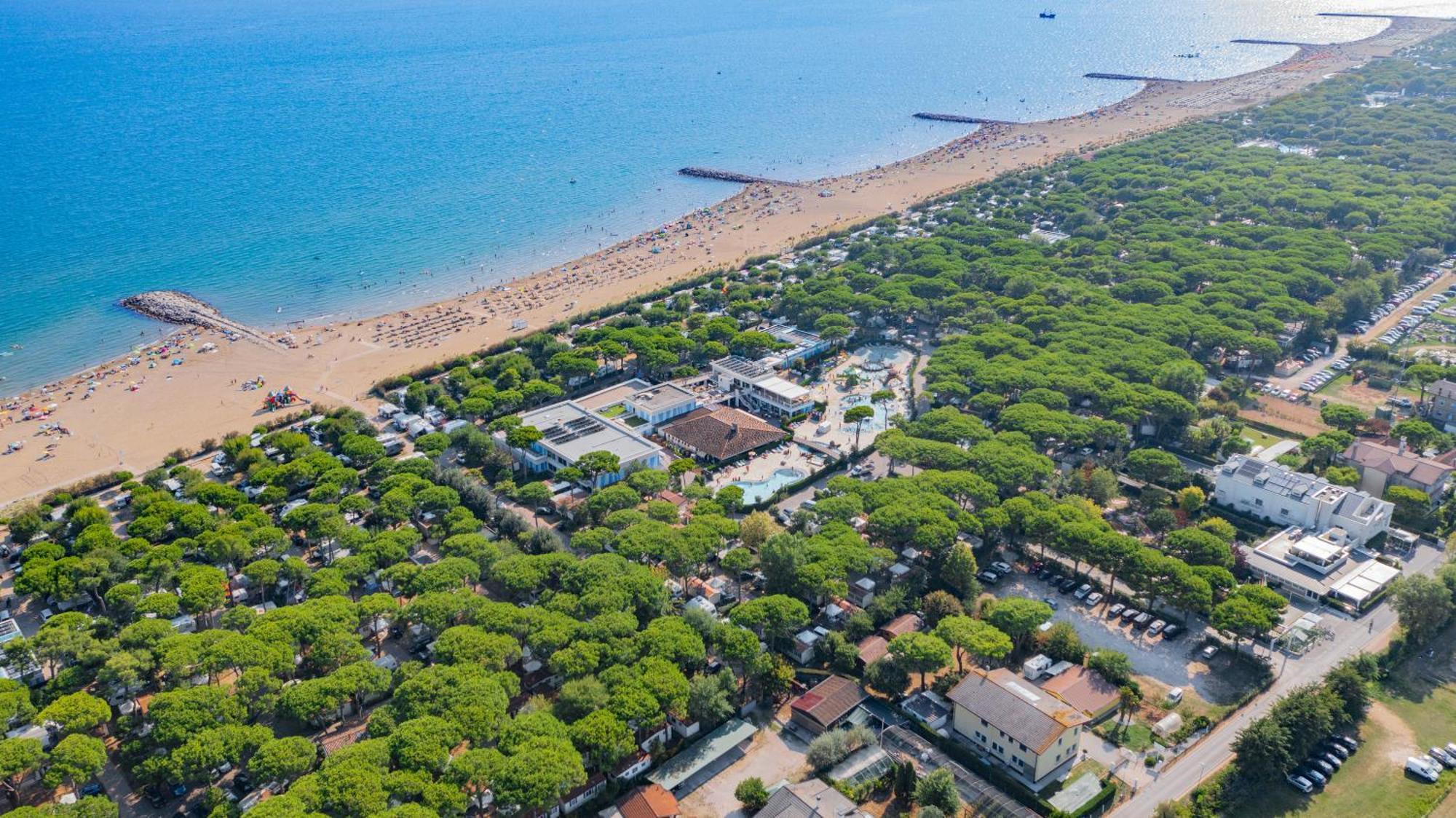 The Green Park Hotel Wellnessspa & Restaurant Кавалино-Трепорти Екстериор снимка