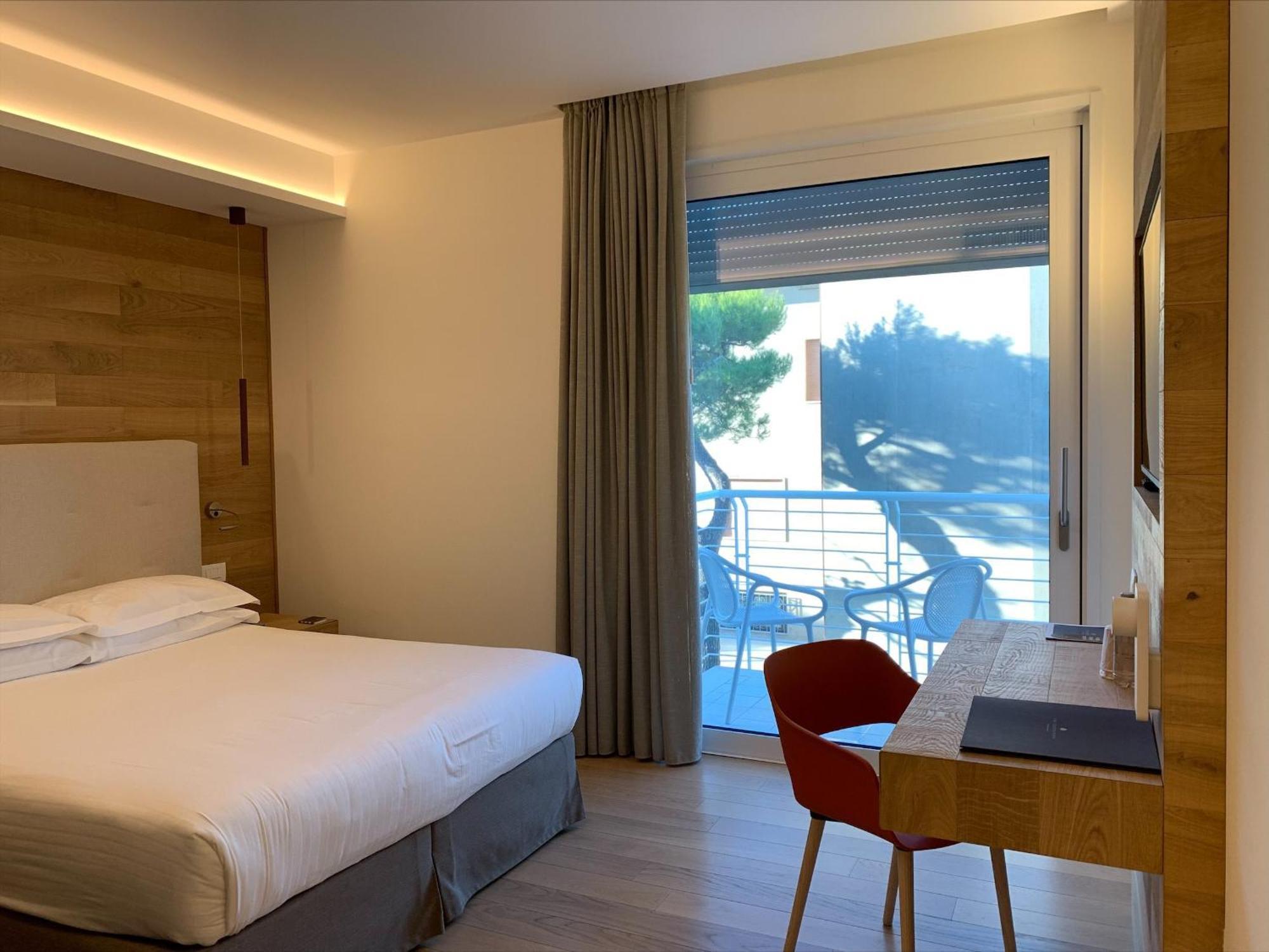 The Green Park Hotel Wellnessspa & Restaurant Кавалино-Трепорти Екстериор снимка