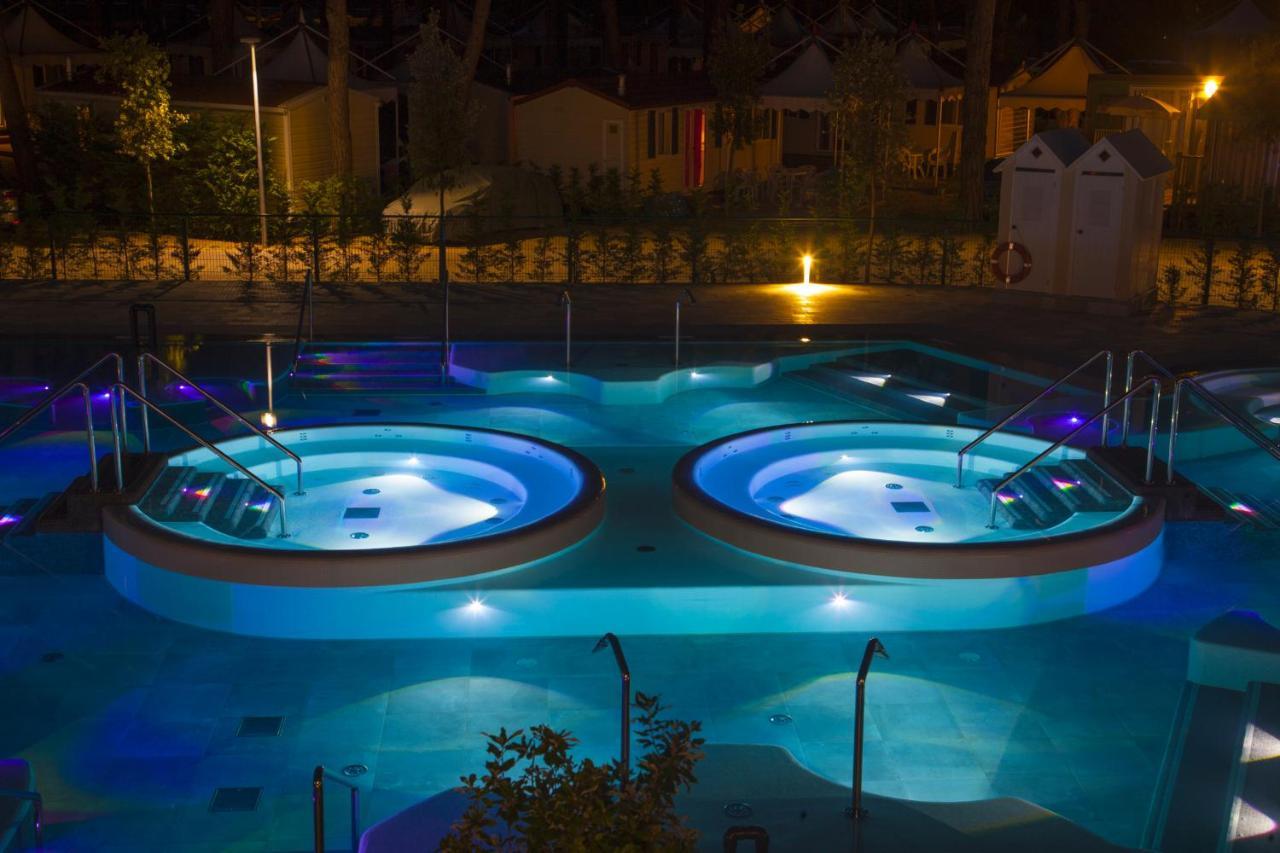The Green Park Hotel Wellnessspa & Restaurant Кавалино-Трепорти Екстериор снимка