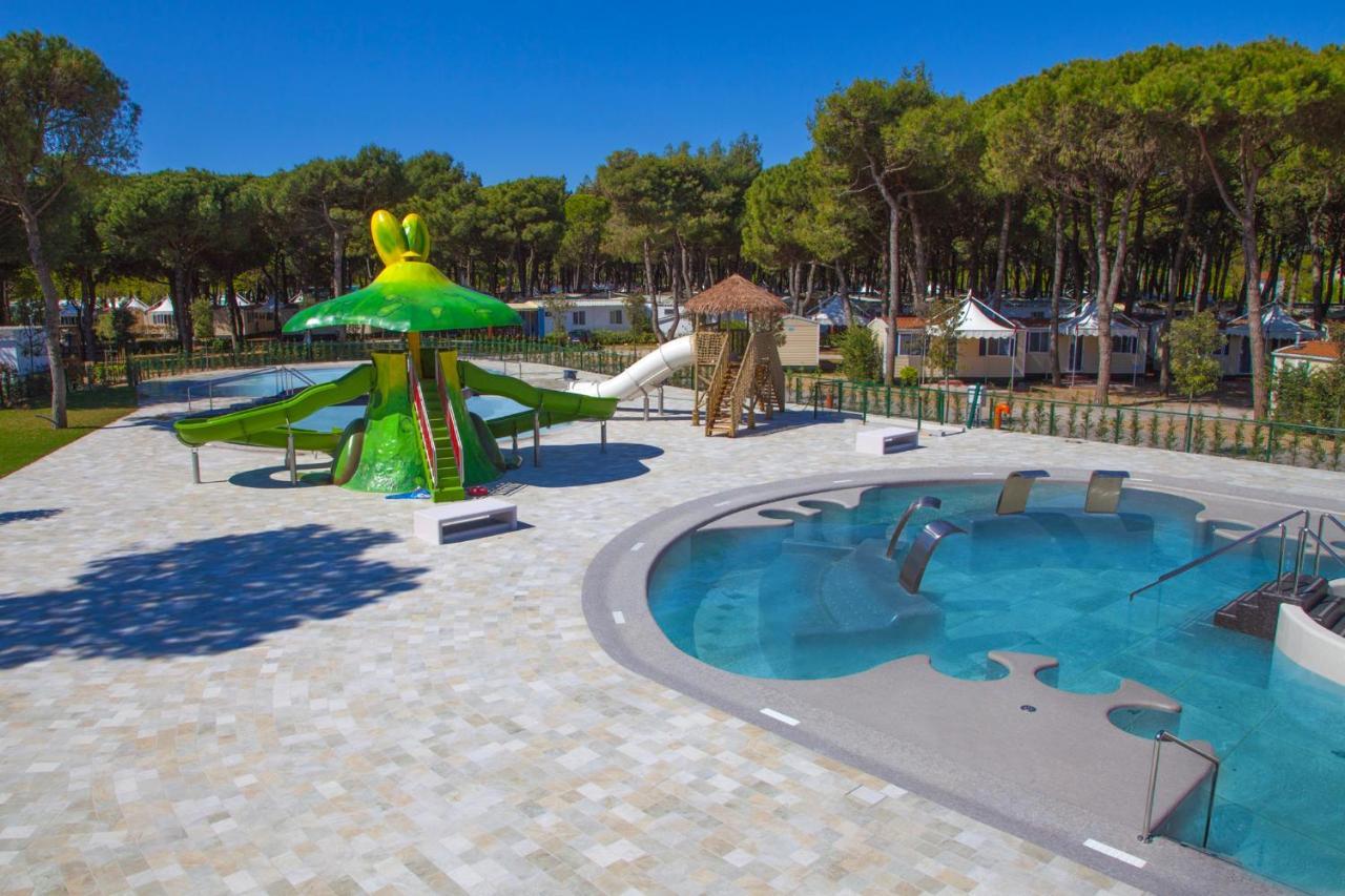 The Green Park Hotel Wellnessspa & Restaurant Кавалино-Трепорти Екстериор снимка