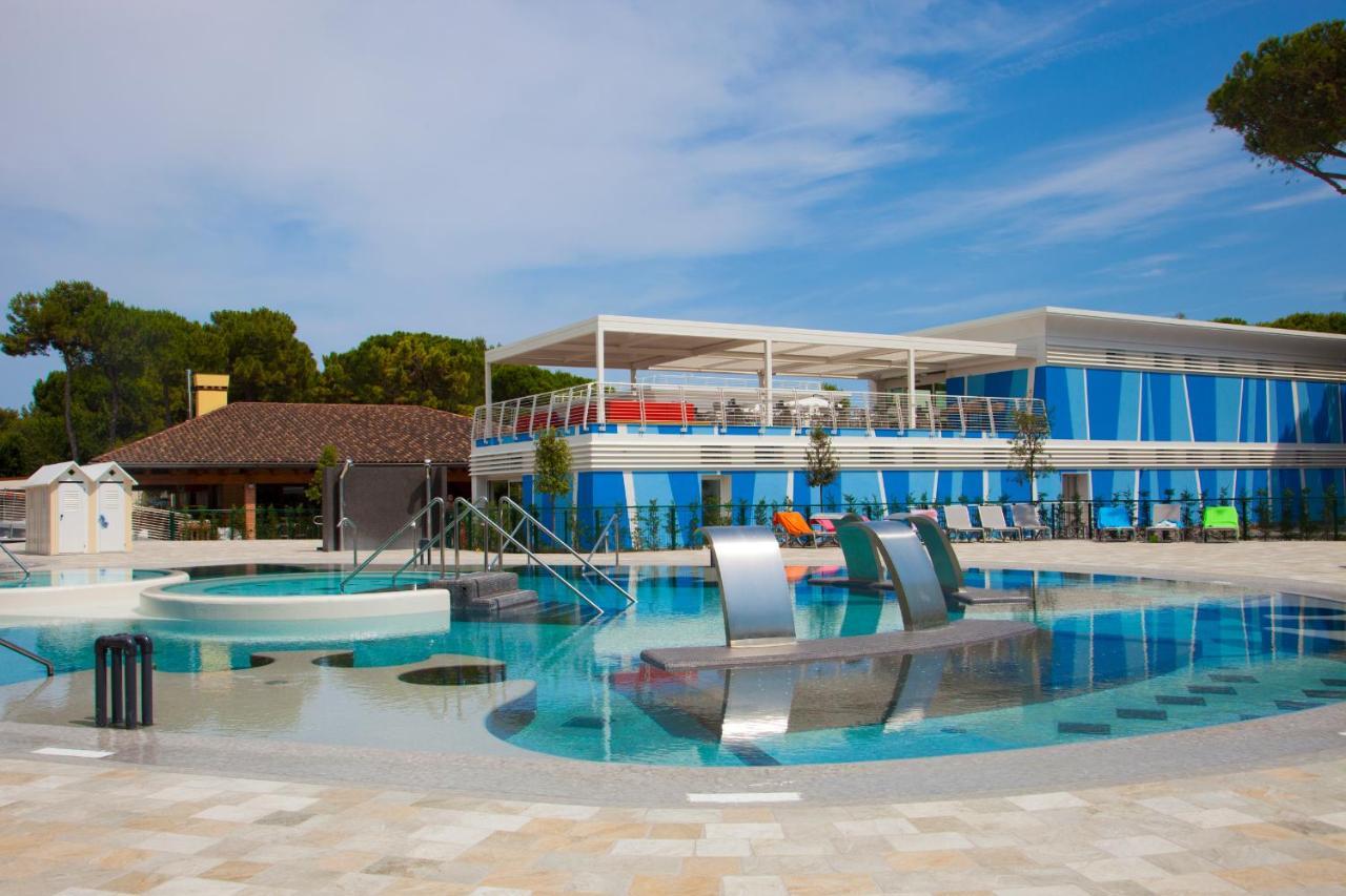 The Green Park Hotel Wellnessspa & Restaurant Кавалино-Трепорти Екстериор снимка